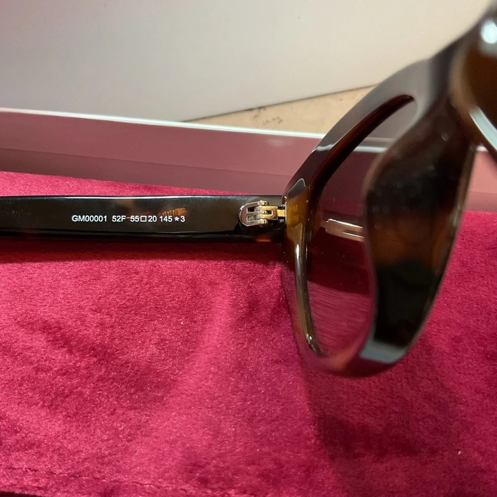 NIB Guest jeweled sunglasses, “Marciano“ black frames, velvet case
